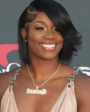 WBC/WBA Unified Middleweight World Championship: Claressa Shields vs. Kaye Scott